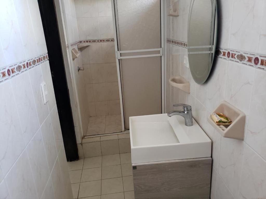 Posada Coral Breeze Habitacion Tercer Piso San Andrés Exteriör bild
